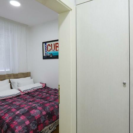 Apartment Promenada 35 Novi Sad Exterior photo